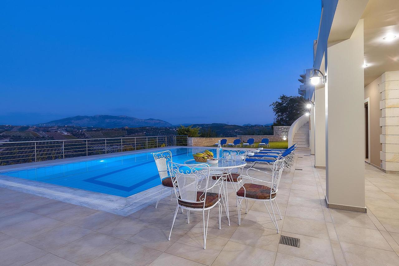 Villa Ginger Voutes ภายนอก รูปภาพ